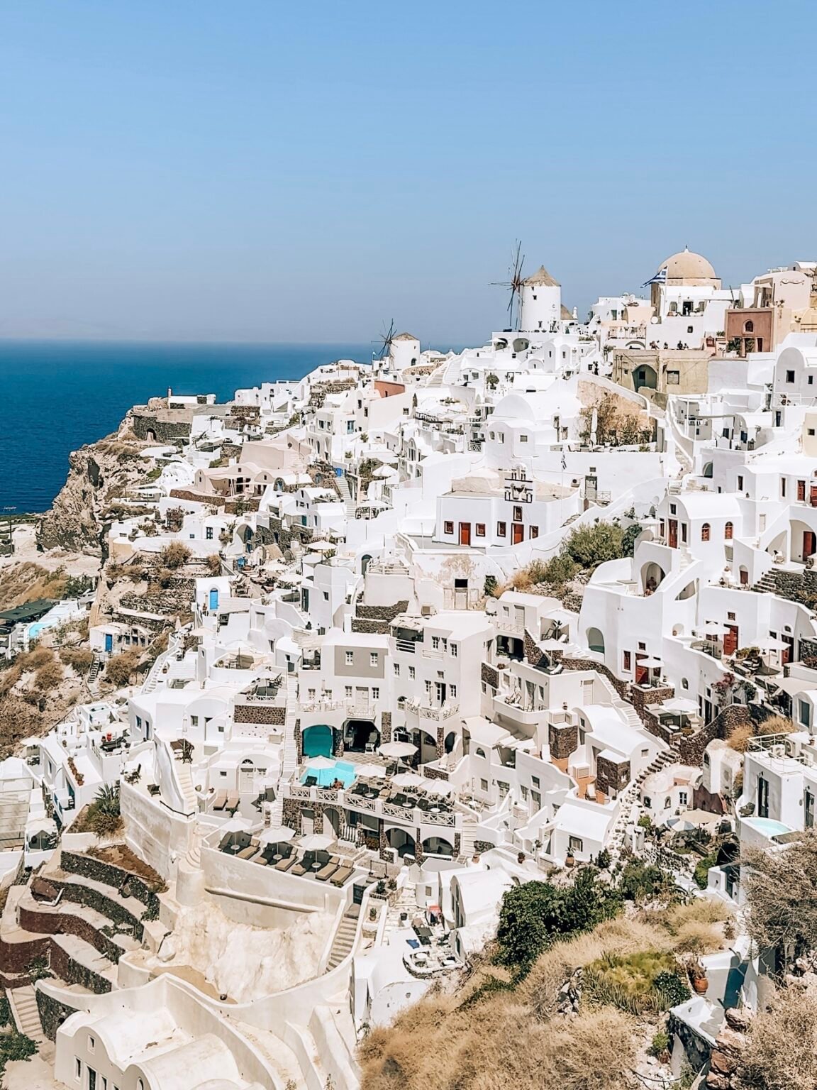 Ultimate Santorini Oia Travel Guide 10 Best Things To Do In Oia ultimate-santorini-oia-travel-guide-10-best-things-to-do-in-oia
